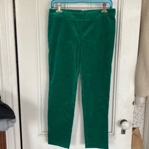 Vineyard Vines cropped velvet pants, size 4, back zipper.